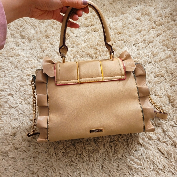 Unique Ruffles Crossbody Bag - Picture 3 of 4